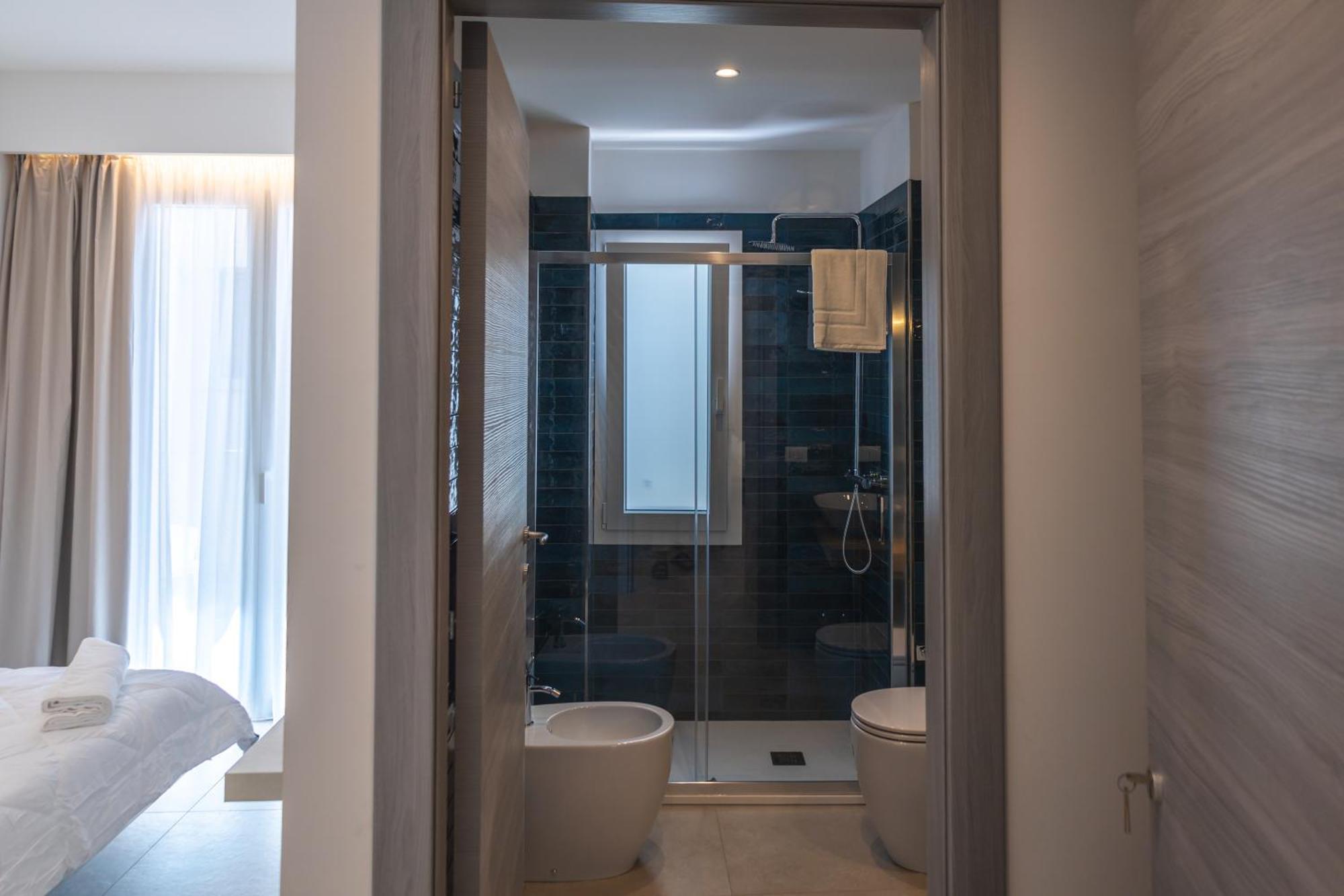 Atena Room يتوجاني المظهر الخارجي الصورة