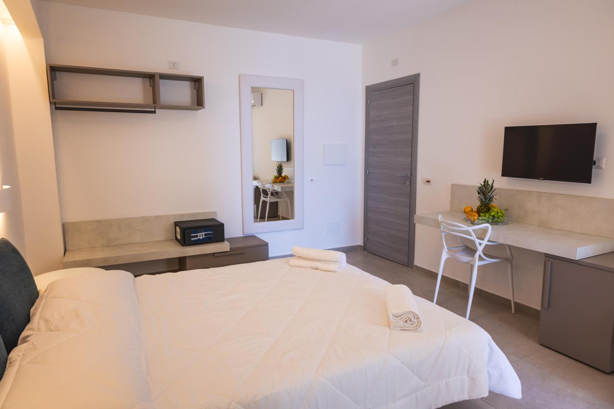 Atena Room يتوجاني المظهر الخارجي الصورة