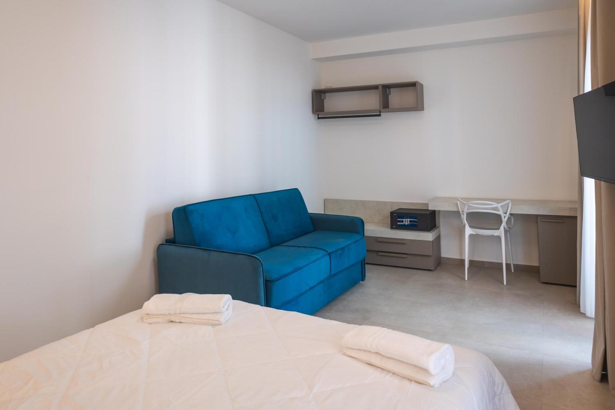 Atena Room يتوجاني المظهر الخارجي الصورة