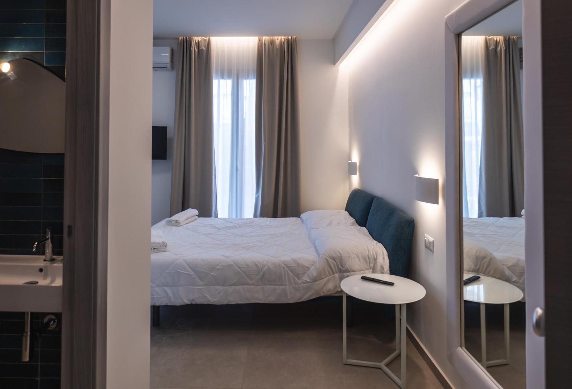 Atena Room يتوجاني المظهر الخارجي الصورة